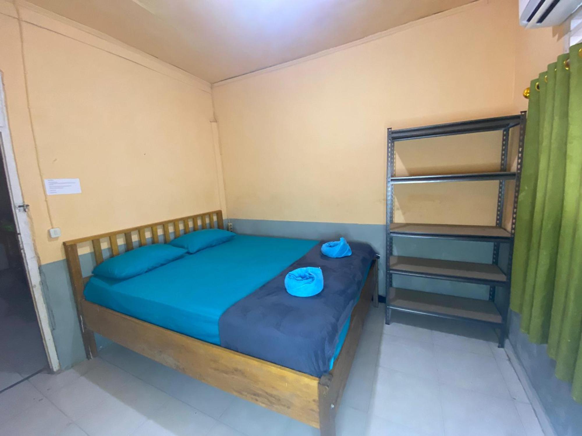 Harry & Mimin Homestay Gorontalo Exterior foto